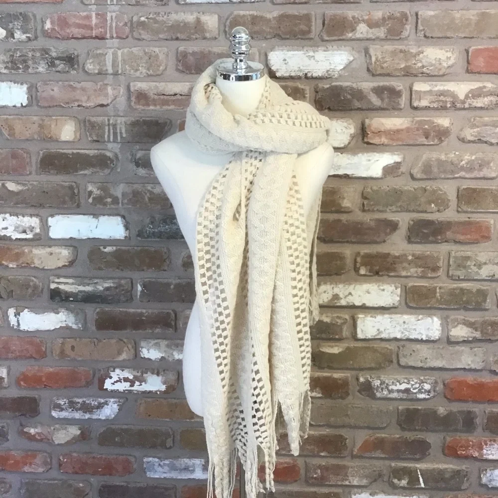LAVA ACCESSORIES Women's Crochet Cream Fringe Boho Vest Scarf 2-n-1 NEW